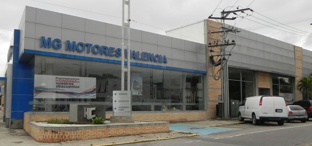 Fachada del concesionario MG Motores en Valencia